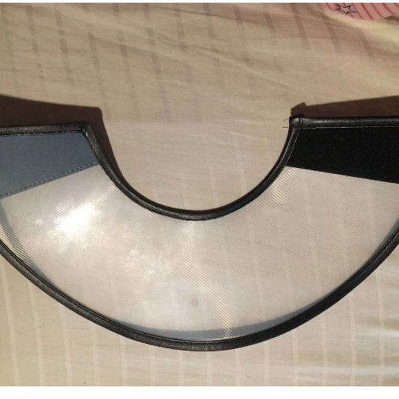 Small Dog/Cat Rehabilitation cone collar Petco - Picture 2 of 4